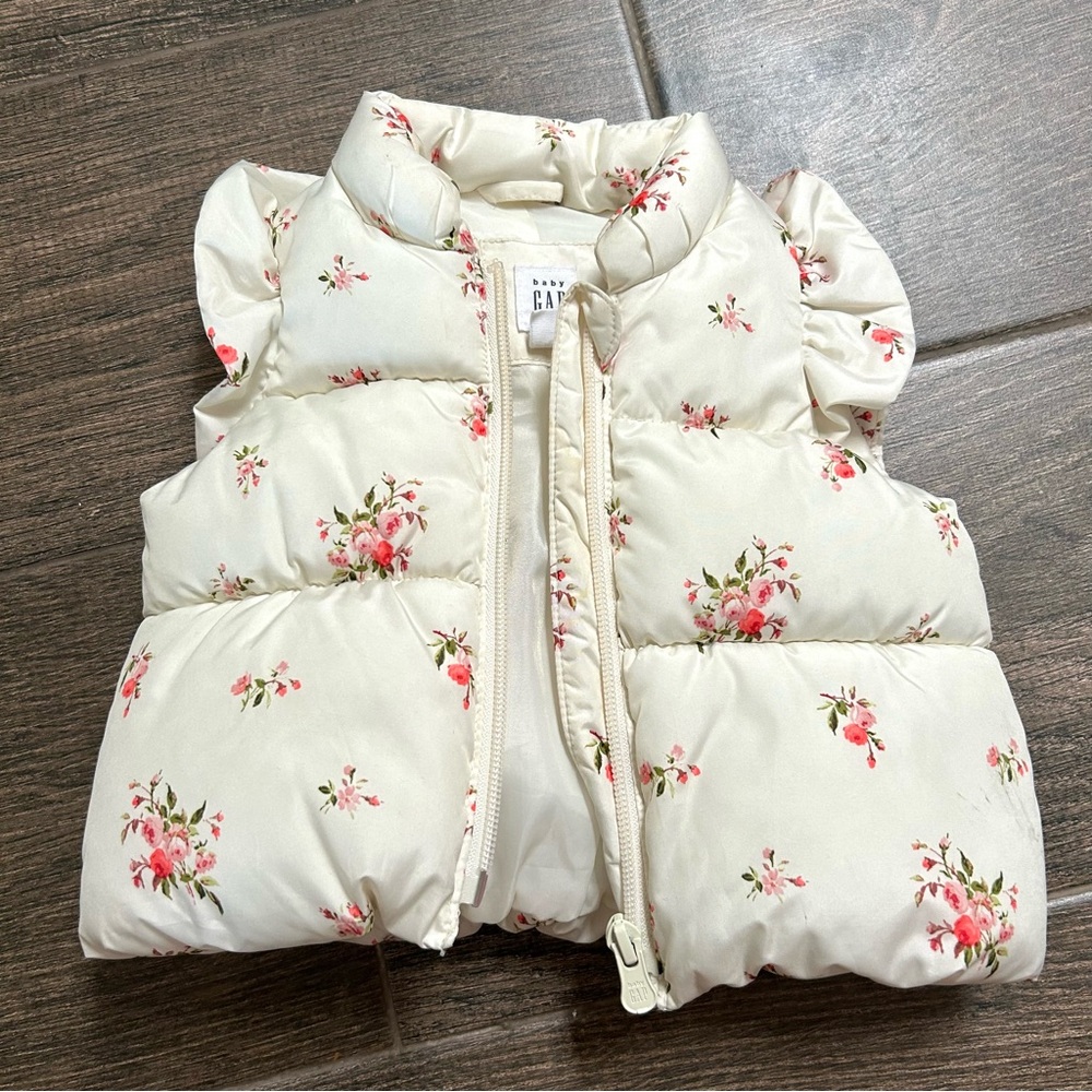 Gap / Baby Floral Puffer Vest